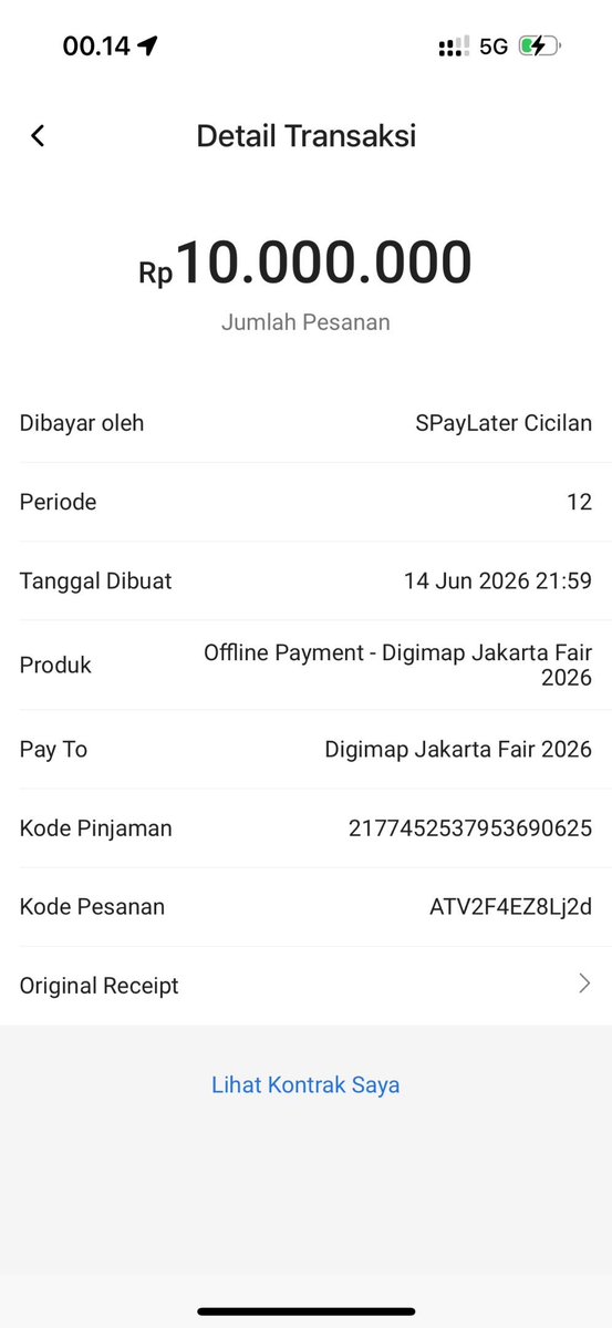 KapudS640's tweet photo. Tolong bantu kawal kasus ini.
Pada 14 Juni lalu saya datang ke PRJ dan mampir ke booth Digimap. Awalnya saya hanya iseng melihat iPhone 17 Basic, lalu ada SPG yang menawarkan promo cicilan 0%. 

Karena limit SPayLater saya sekitar Rp21 juta, saya pikir transaksi bisa dilakukan secara penuh tanpa uang muka. Memang dari awal saya tidak berencana memberikan DP, karena satu-satunya aset yang bisa dijadikan tukar tambah hanyalah iPhone 15 yang sedang saya gunakan.

Saat proses pembayaran menggunakan SPayLater secara penuh, transaksi ternyata gagal. SPG kemudian menyarankan metode split bill dengan Kredivo. Saya pun membayar sekitar Rp10 juta melalui SPayLater dan transaksi itu berhasil. Namun belakangan diketahui sistem Digimap ternyata tidak mendukung split bill untuk pembelian tersebut.

Pilihan yang diberikan hanya menambah uang muka atau melakukan tukar tambah. Sayangnya saya tidak membawa kotak iPhone untuk proses trade-in, dan pihak toko meminta ponsel saya ditinggal sebagai jaminan. Padahal itu satu-satunya ponsel yang saya gunakan untuk bekerja.

Akibatnya, transaksi SPayLater sebesar Rp10 juta menggantung. Saya sudah menghubungi SPayLater dan mendapat penjelasan bahwa dana tersebut sudah masuk ke merchant, sehingga proses pengembalian harus dilakukan oleh pihak merchant.

Merchant memang menyampaikan bahwa refund membutuhkan waktu sekitar 5–12 hari kerja. Namun hingga saat ini limit SPayLater saya belum juga dikembalikan, sementara tagihan sudah akan jatuh tempo pada tanggal 5.

Yang paling saya khawatirkan adalah harus mulai membayar cicilan untuk transaksi yang pada akhirnya tidak pernah menghasilkan barang yang saya beli. Jika refund baru diproses setelah tanggal jatuh tempo, berarti saya sudah lebih dulu menanggung satu kali cicilan tanpa menerima produk apa pun.