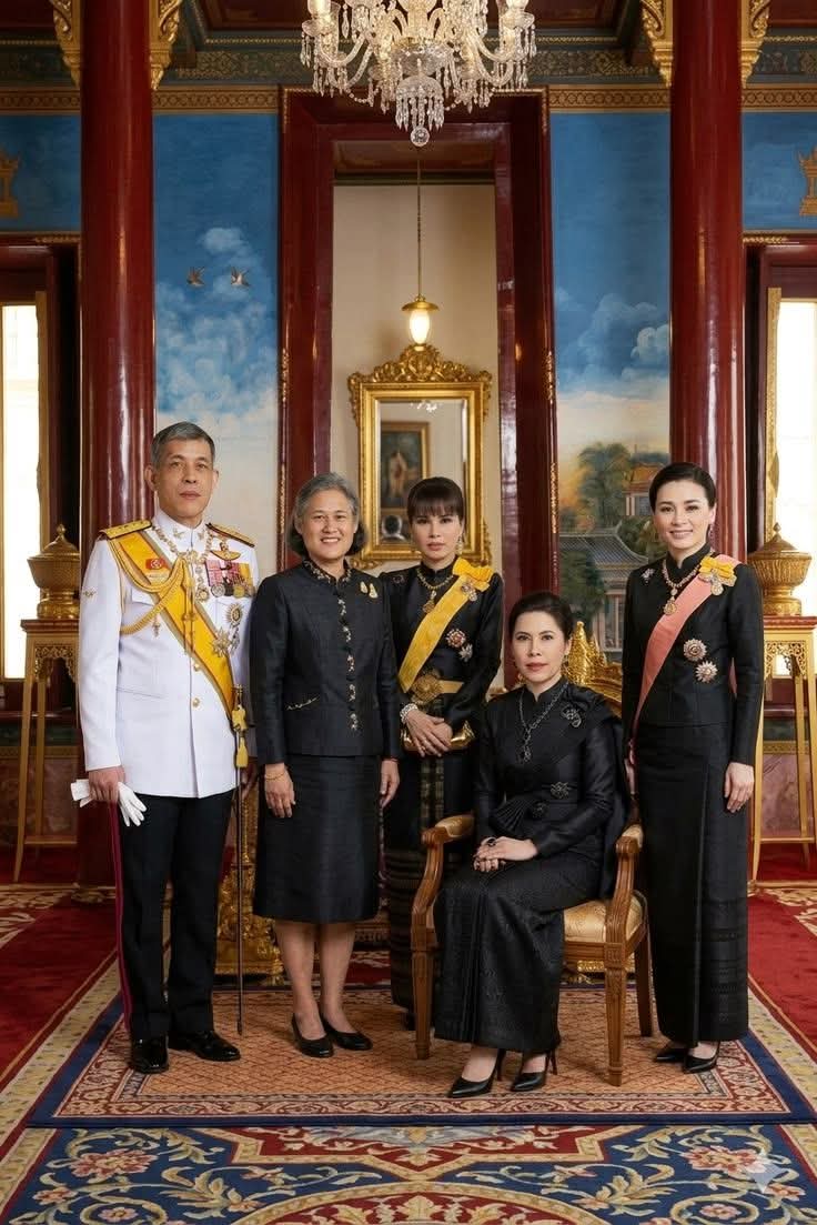 เทิดทูนสถาบันพระมหากษัตริย์ tweet media
