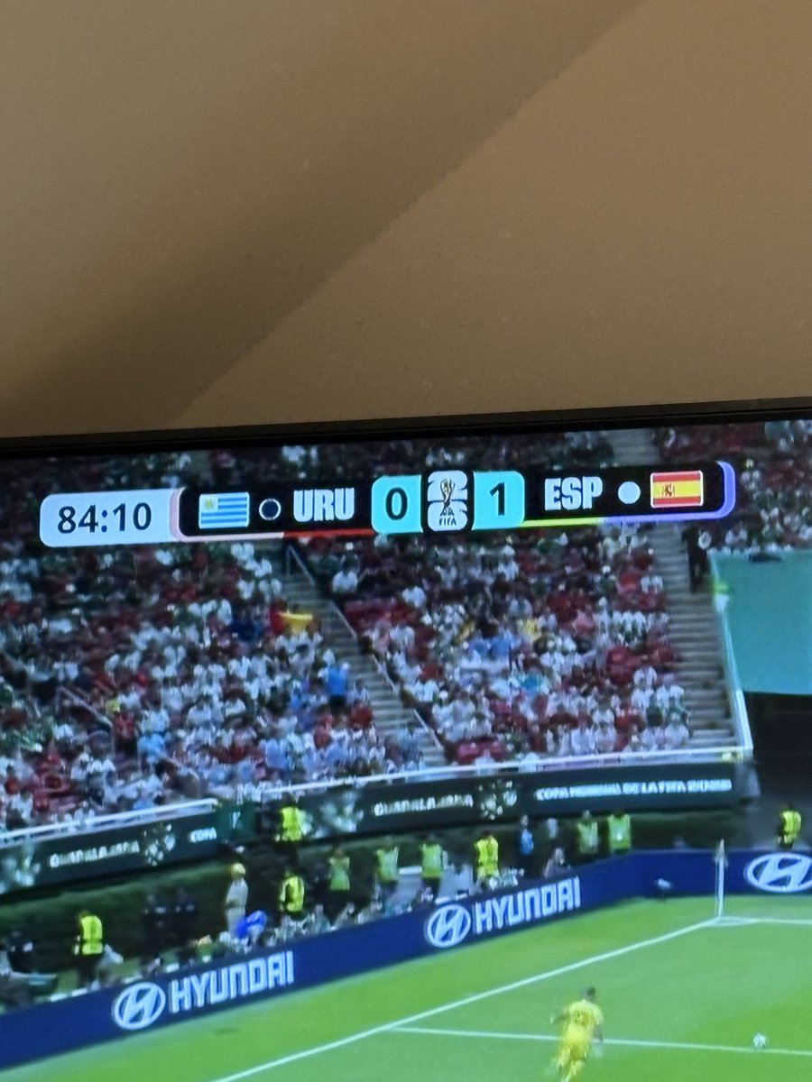 ManuelRoci's tweet photo. @Fabriuruguayo toma campeon a patada sois los mejores, valla partido mas sucio habéis hecho. 
Vamos España! 🇪🇸 @SEFutbol https://t.co/jk0dRxufj3