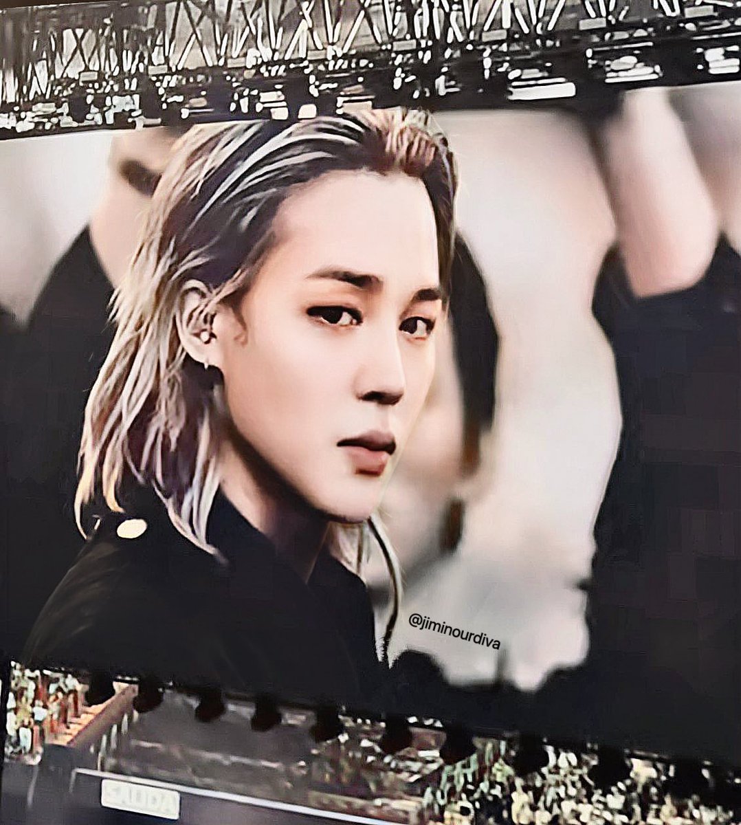 Receipt00's tweet photo. @violuettee @cyberpink04 U described shitpink. Imagine call jimin fat ugly and short  mind you. He is skinner than your faves  he is 1.74/1.75 and his facecard is literally perfect https://t.co/8dAxF4Do0B