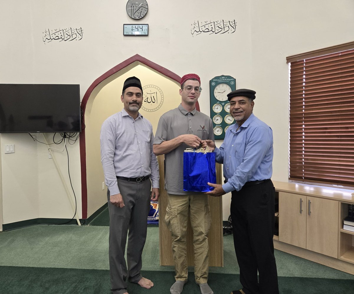 AMCTucson's tweet photo. By the grace of Allah, we are pleased to welcome our brother, Matthew, into the Ahmadiyya Muslim Community.
1/3
#ahmadiyya #muslim #tucson https://t.co/ogC3KbvfLz