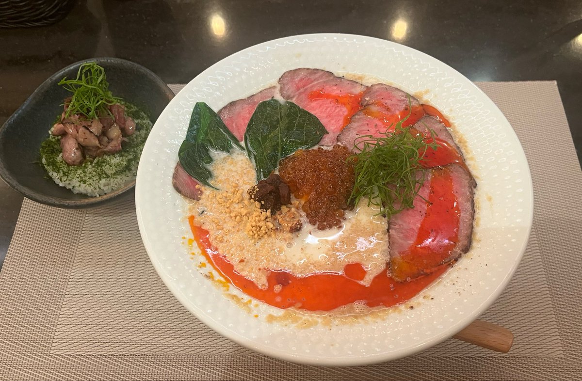 Makon_GOD's tweet photo. 特上・いくらと和牛の冷たいアーモンド担々麺
今年1幸せ。
#mensho #mensho護国寺 https://t.co/c2QPrCXriq