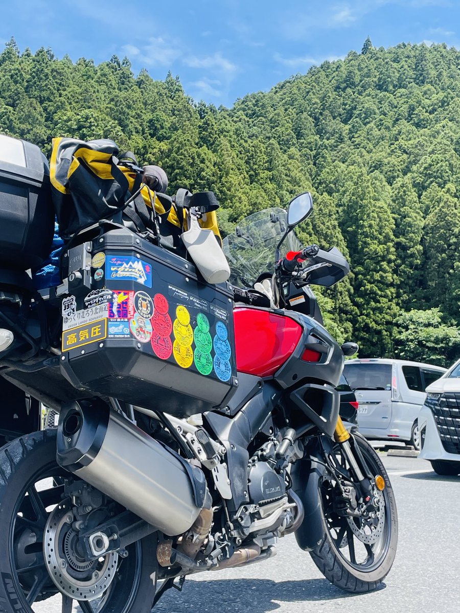 sgo0811's tweet photo. 梅雨の合間の晴れ間といった様相
大変良い https://t.co/ZOQqDHYxFq