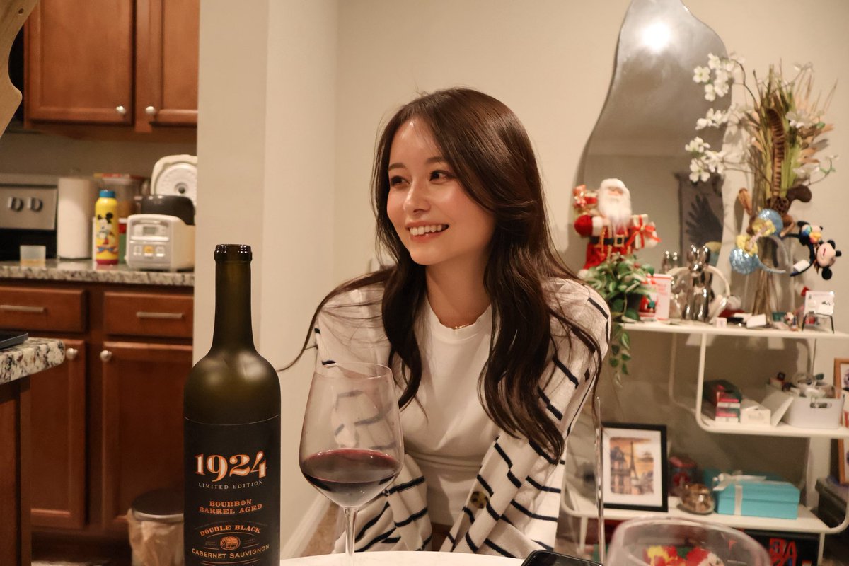 ayann__ym's tweet photo. お家晩酌🍷 https://t.co/cqDvTbgwJA