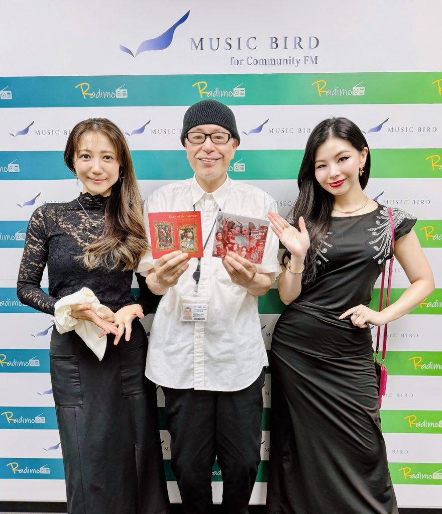 Meme4444t's tweet photo. Tokyo FM📻MUSIC BIRDお台場レインボーステーションにて、巡〜MeguRee〜ゲストパーソナリティで生放送させていただきました🪗🪗🫶楽しかった〜🥰

聴いてくださった方、YouTubeで観てくださった方、関係者の皆様本当にありがとうございました🫶

繋いでくださったodaibaTVかわべさんありがとうございました🫶

8/4の巡〜MeguRee〜11周年記念 LIVE🎉
是非お見逃しなく🪗🪗

★8/4(火)渋谷セルリアンタワー2F@JZ brat
【巡〜MeguRee〜11周年記念 LIVE
巡響 -JUNKYO-】
open 18:30/start 19:30
巡〜MeguRee〜
Ree(https://t.co/pq87rjnH2r.)
Meme(https://t.co/pq87rjnH2r.)
guest:
高杉健人(ba.)
山内陽一朗(dr.)
S席¥11,000(前列良席)
A席予約¥6,600(当日¥7,700)
※予約順に良席なのでご予約はお早め推奨