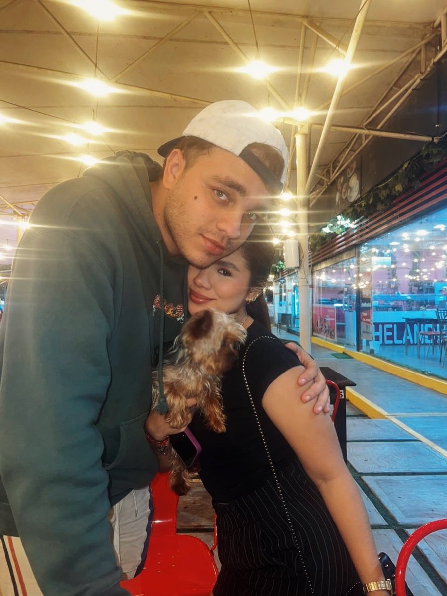 Javiertheis's tweet photo. Hola! Por favor necesito que me ayuden, ayer a las 6 de la tarde se perdió mi perrito Toñito en la urbanización Santa Rosa en San Cristóbal, camisita azul es inquieto y estamos preocupados por si no come aún, por ayudarme si alguien lo tiene este es mi número 0412-9367361 🙏🏻🙏🏻🙏🏻 https://t.co/x7wZe5aaWN