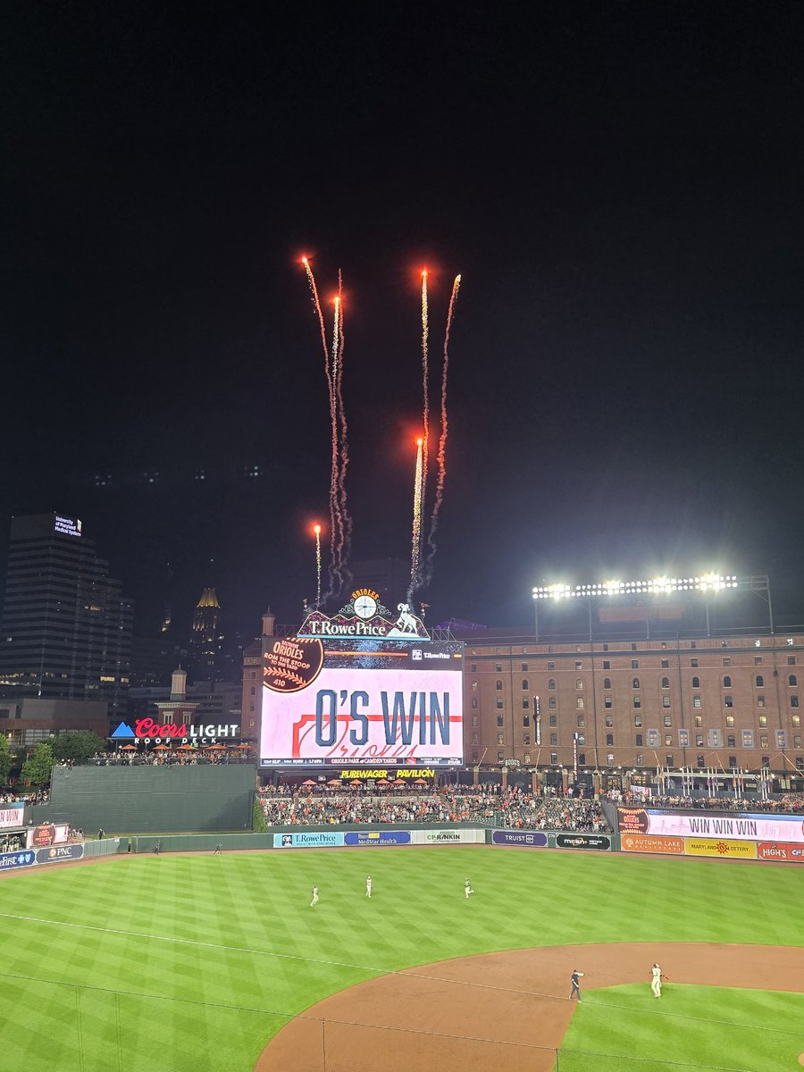 EpicMagster's tweet photo. O's won!!!! ❤️🧡💛💚💙💜
Home safe from an awesome evening at Camden Yards! Went down for their annual Pride Night, and it's always such a blast. Love their free jersey giveaway, and seeing all the love around!! Woo woo!! 🥰🏳️‍🌈
#BaltimoreOrioles #PrideNight #LGBTQIAAlly https://t.co/A1gU5jBI1Y