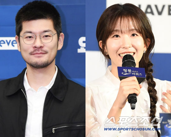 pannchoa's tweet photo. Singer Jang Kiha, born in 1982 confirms relationship with actress Moon Ga-i, born in 2000, who is 18 years younger than him
https://t.co/1XjMXuCWoq https://t.co/bINLgOGiFm