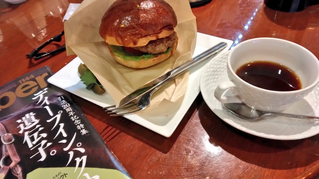 babaringo's tweet photo. ハンバーガーは定期的に食べたいね https://t.co/pAnOx65cfj