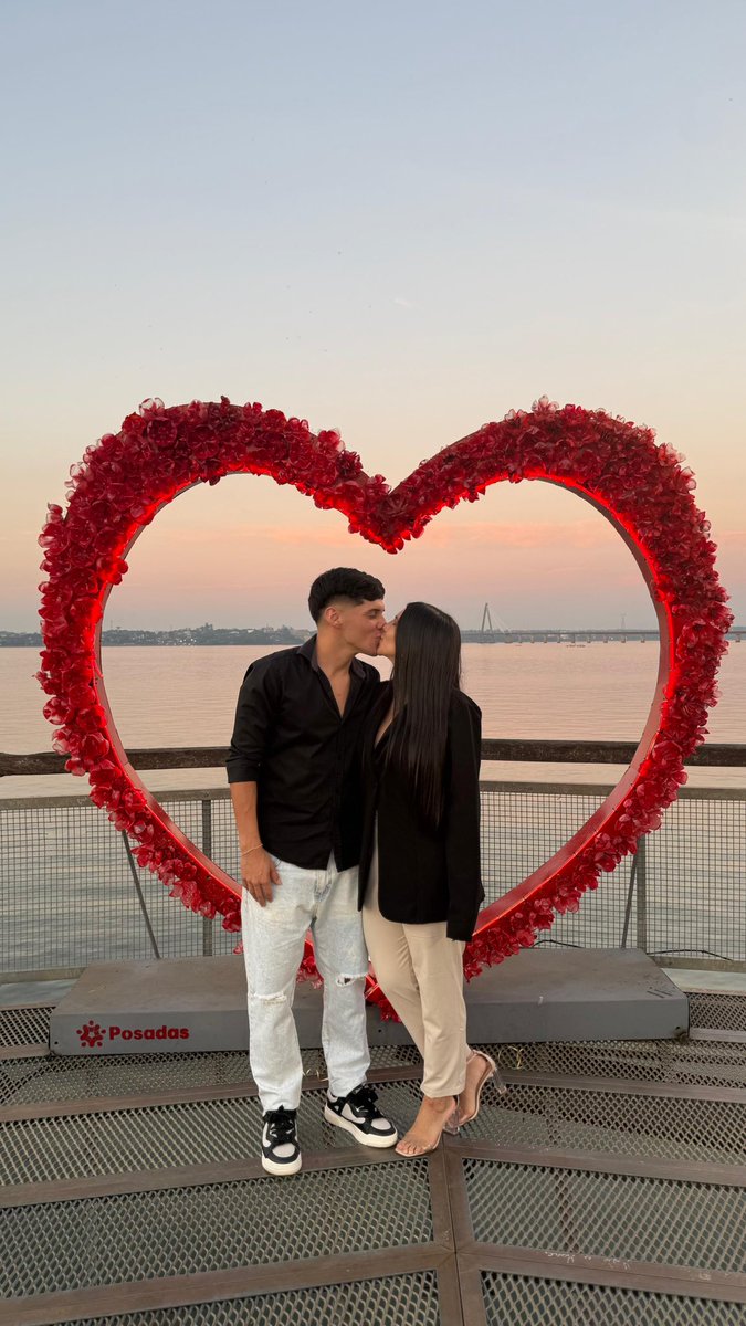 florbousquet's tweet photo. No existe nada más hermoso🥺❤️ te amo para siempre papi @maxisanta8 https://t.co/AejHPfdbgr