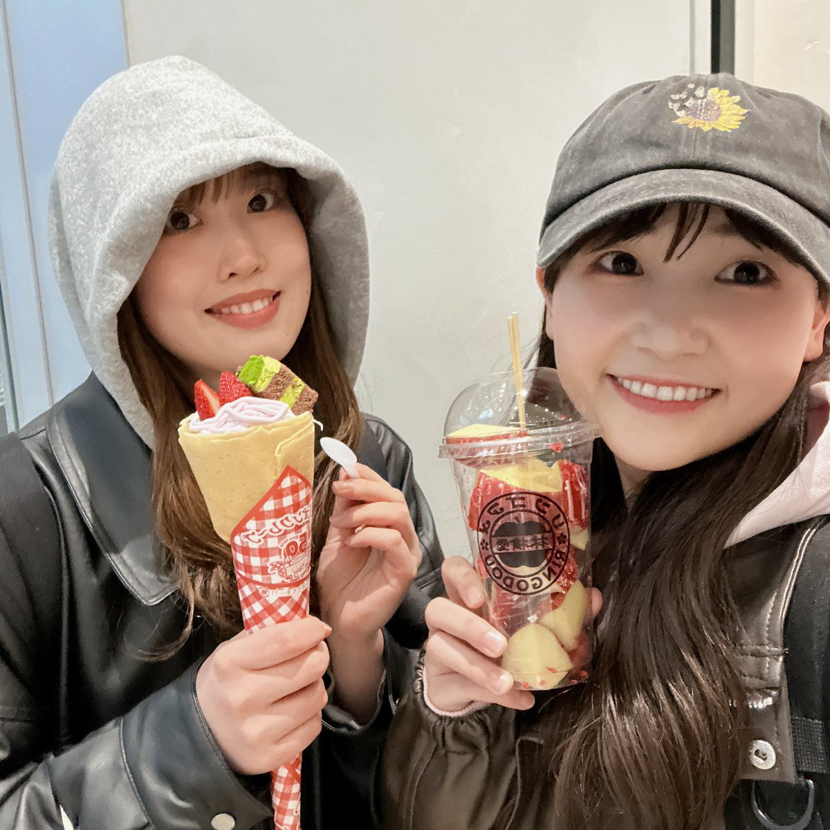 Bloom_More3's tweet photo. 🌻 お知らせ 🌻

本日より‼️

毎週土曜日18時30分に‼️

サビモアをお届けします➰💌

本日は第一弾、話題のあの曲を踊ってみました💭 https://t.co/XwxtwRCuQp