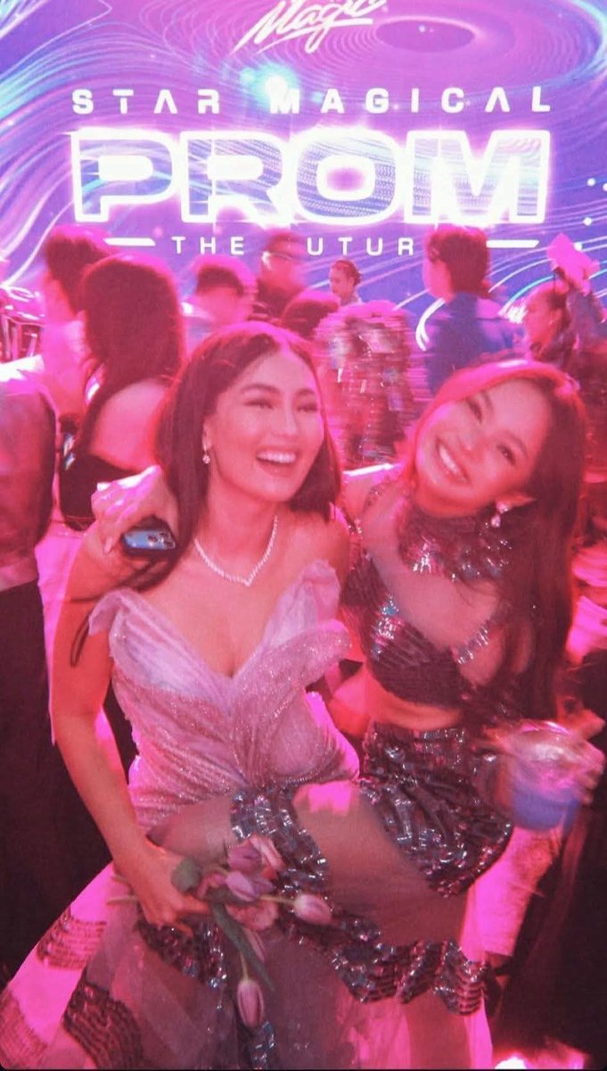 labbyylette's tweet photo. Si self nya to hahahahaha napaka kolette talagang bata to https://t.co/GPE5Yod3qg