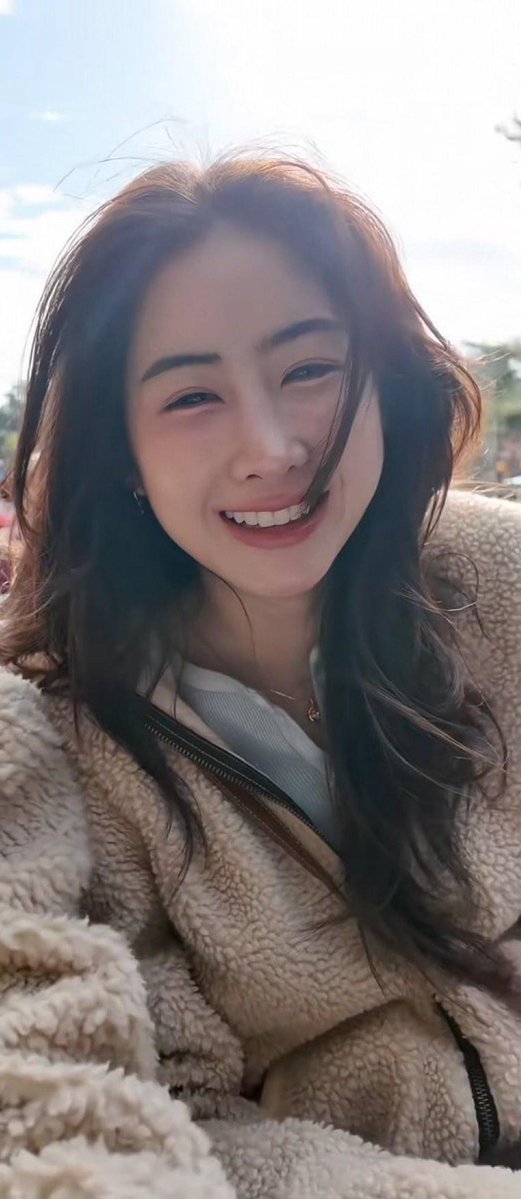 Midobluerain's tweet photo. Finally going to see you on 7/25
💓 💓💓
#YokoApasra‌ https://t.co/JeWmXO2tKH