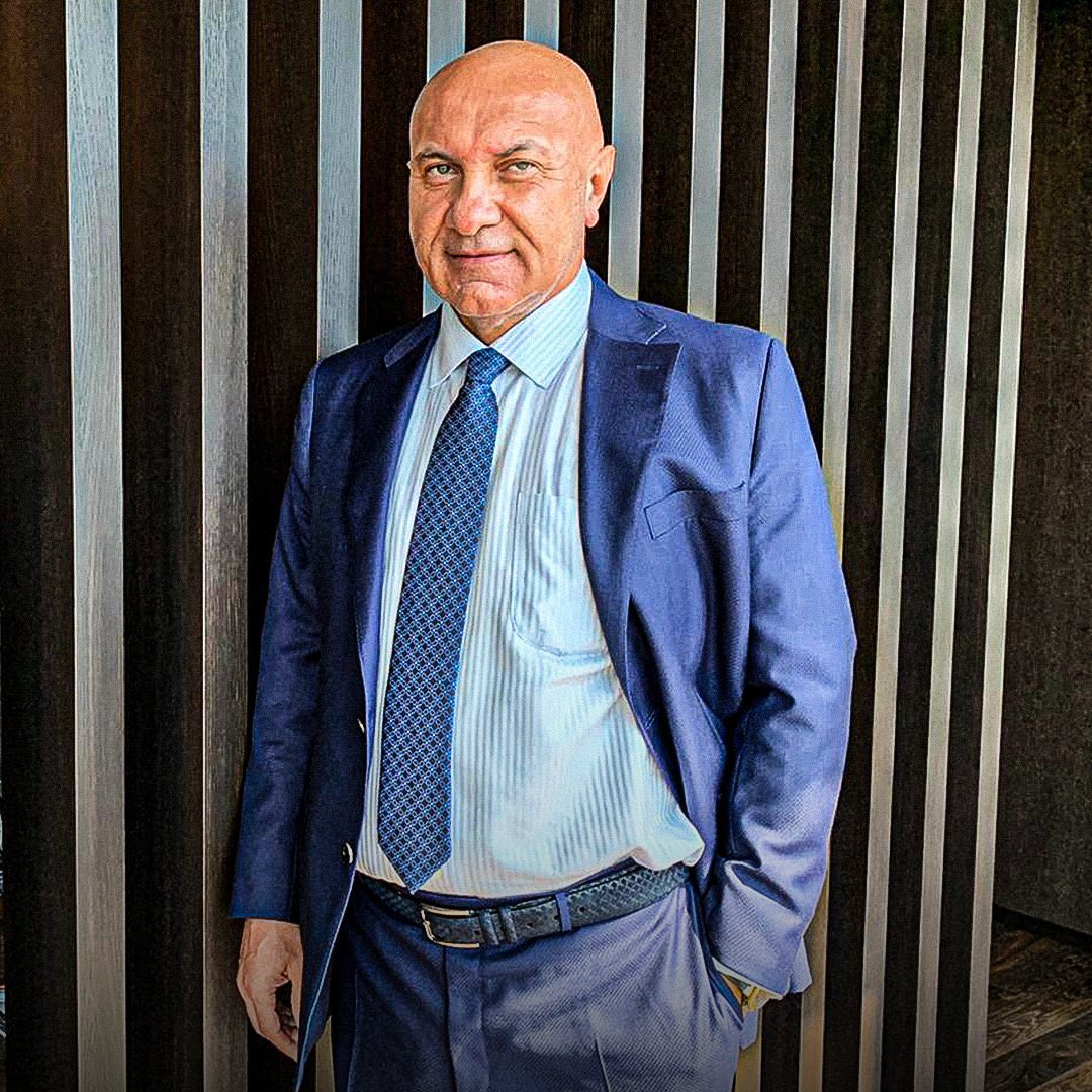birol_aran72922's tweet photo. Tek başına bütün Fenerbahçe yönetimini tokatlayan adam https://t.co/KaWe7MUJ8Q
