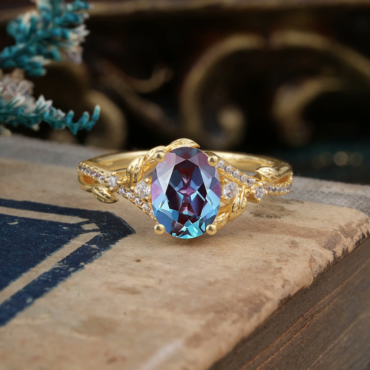 Romalarjewelry's tweet photo. Enchanted woodland luxury. 🌿✨ This color-shifting Oval Alexandrite is pure elven royalty. An ethereal dream. 💜💚 #Alexandrite #OvalRing #Fairycore #AltBride #ROMALAR https://t.co/1QTyXmuZ2w
