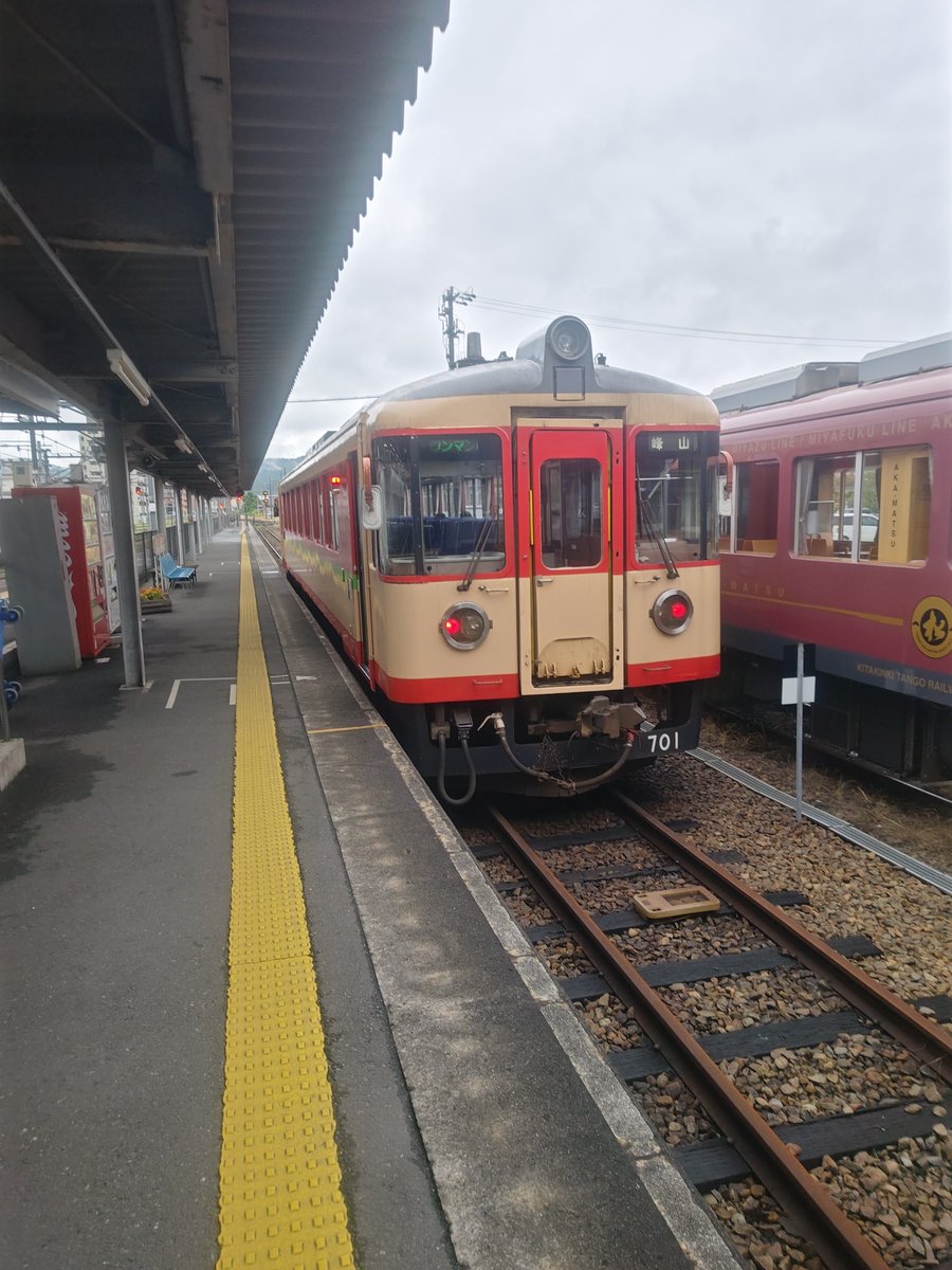 西舞鶴で京丹後鉄道に乗り換え。 向かうは丹後由良です。