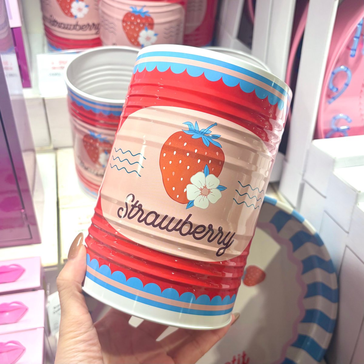 ヴィンテージ風の収納缶は、お片付けの救世主🍓💙