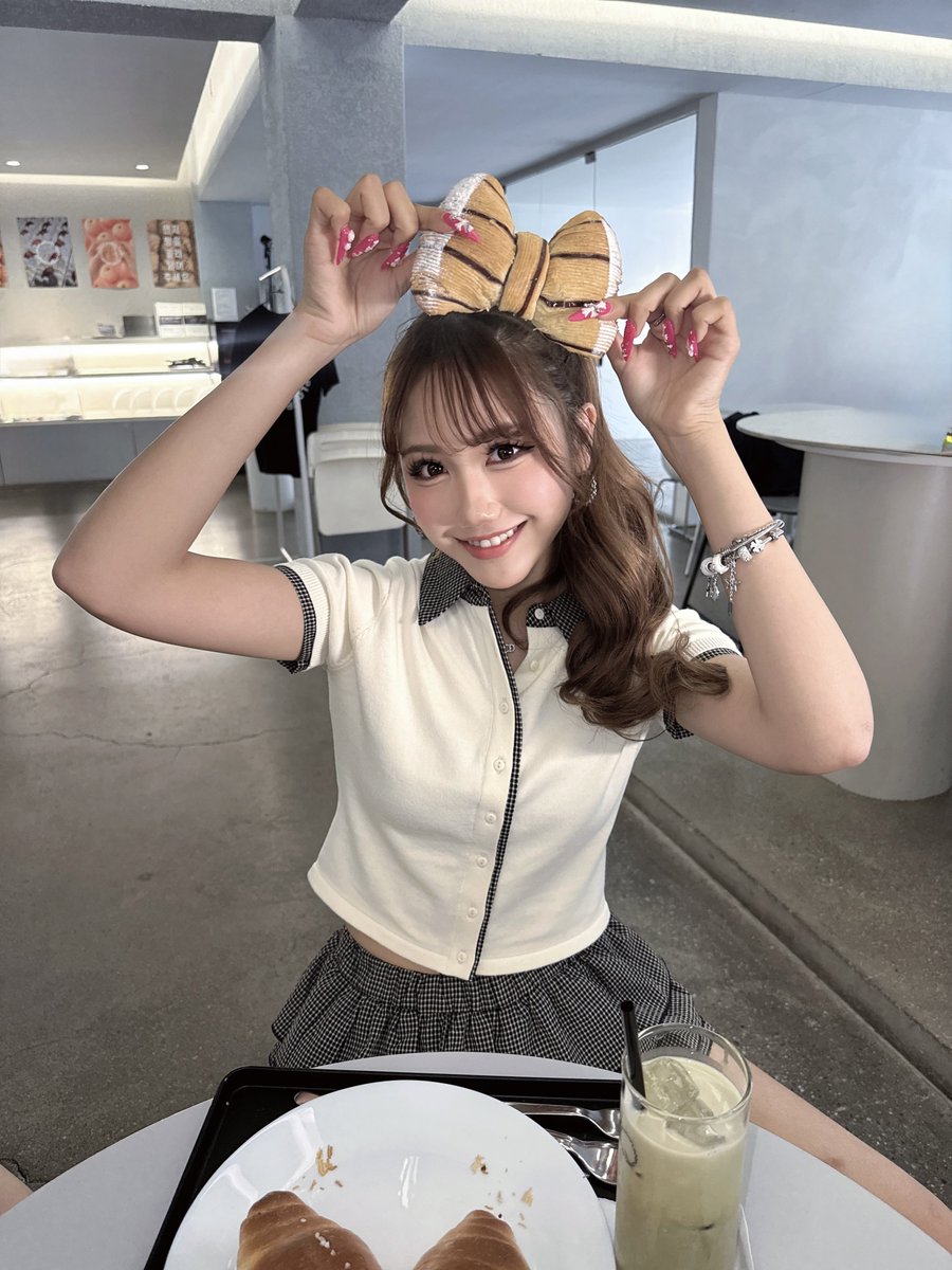 SERINA__0522's tweet photo. 【 お知らせ 】
YouTube「佐伯三貴ゴルフchannel」にて
ゴルフの100切りオーディション企画に応募し
見事二次審査に進むことが出来ました🏌️‍♀️
⁡
二次審査は動画審査で
《 応援投票 》があります𓂃🗳◌𓈒𓐍
動画を見て投票して下さると嬉しいです🙇‍♀️

エントリーNo.8  佐藤芹菜

#09 #jk #高二 #ゴルフ https://t.co/ZfliwlSizX
