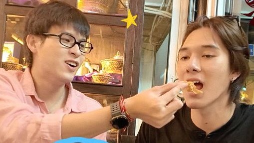 fluffteaa's tweet photo. alah alahh suap suap an ceunahhh🤭🤭🤭🤭🤭🤭🤭🤭🤭🤭🤭🤭🤭🤭🤭🤭🤭🤭🤭🤭🤭

#WUTheSeries 
#skynani #สกายนานิ https://t.co/QkUG1Fn4Be