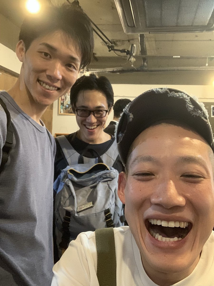 yukainamitame's tweet photo. 昼寄席ありがとうございました✨
雨の中をたくさんの方々に観に来ていただけてびっくりでした！
この写真からわかる通り芸人みんな喜んでます！

8月23日(日)に『はしゃめーーーっちゃライブ！ヒヒーン！』があるのは知ってますか！？
僕がいろんな人たちと漫才する「ぽじ-1」グランプリをやりますよ！ https://t.co/JiZd6OKqyI
