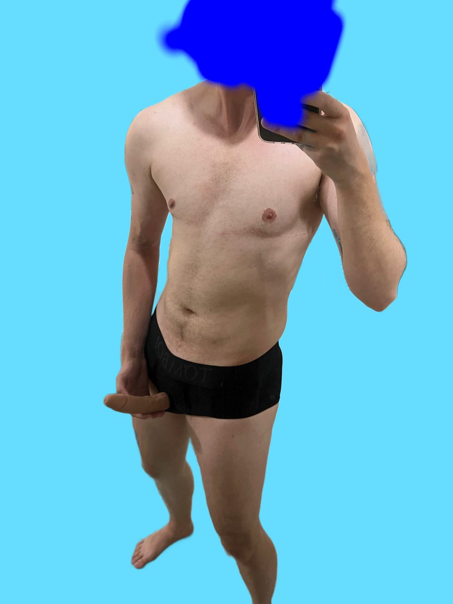 100Tboy001's tweet photo. I’m fucking someone tonight https://t.co/pOCna2qPTR