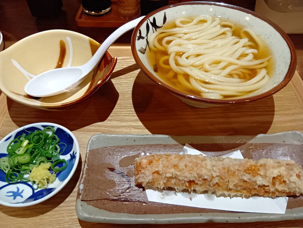 Yui08577117's tweet photo. 同行者がもう食べられないというので1人で食べに来ました、食い過ぎで草 https://t.co/GRUOrPkrRM