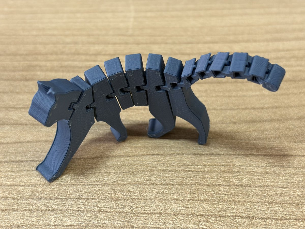 yo1kunishima's tweet photo. 3Dプリンター講習に参加してきました。

一通りのプロセスを体験できて、基礎的なことを学習できた、とてもいい機会でした。今回、プリントしたのは猫です。

ちなみに、近いうちに3Dプリンターを購入する予定です！3Dプリンター界隈の方と色々お話ししたいです！ https://t.co/PTJkSTKPVM
