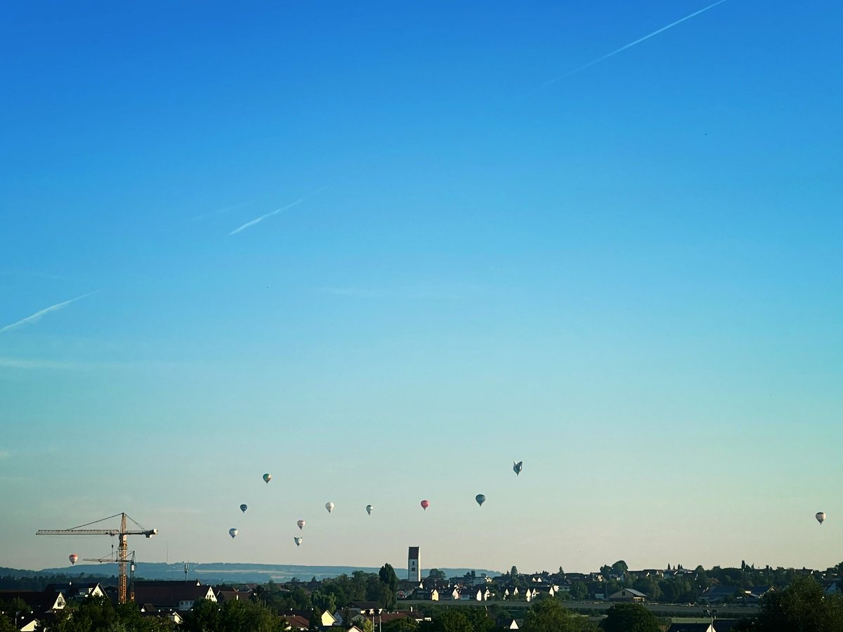 F5VMJ's tweet photo. Waking up to the second day… BBC Radio 2 and Ballooning. Since my father passed this song seems to be following me around. #hamradio2026 #friedrichshafen #qo100 #hamradio #amsat #GridHopper #GridHopperTac #amateurradio https://t.co/GuRdxTlYVk