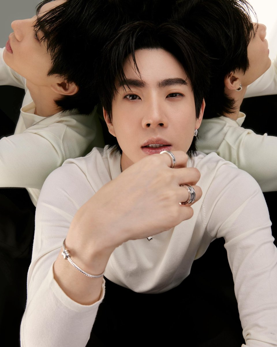 offgun_family's tweet photo. #ออฟจุมพล #OffJumpol
#BvlgariPartner https://t.co/4uLMmZ1bQN
