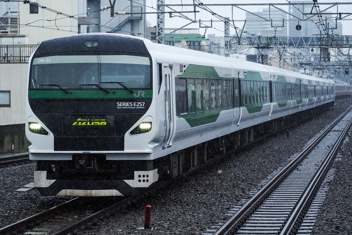 EM10MK4's tweet photo. #悪天候の中でも撮影した鉄道写真を貼れ https://t.co/QbxUWEBJfr