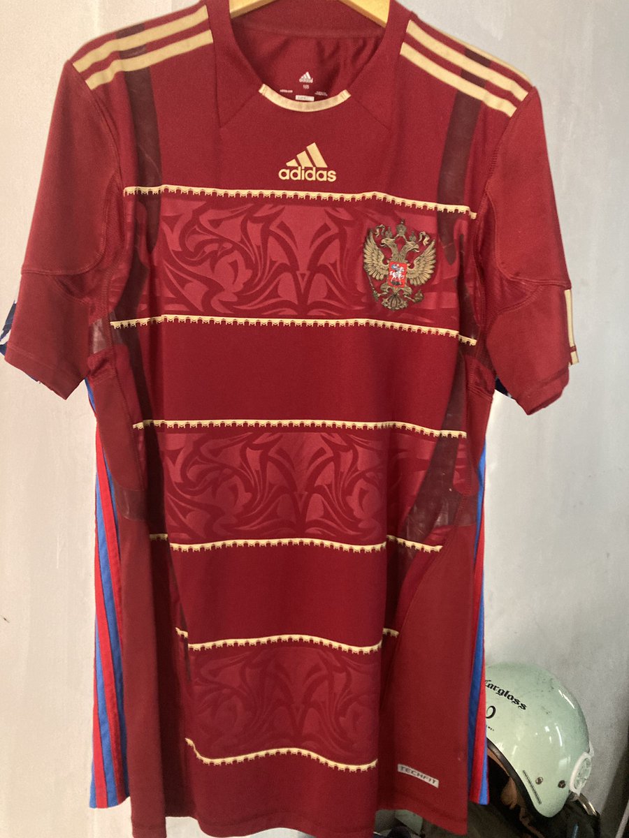 edicumi's tweet photo. #jersey4sale rusia 2010 techfit size 105 (80*52 bisa melar) kondisi ekselen, 499k
082177883068 @Jerseyforum https://t.co/oXpOUksCyS