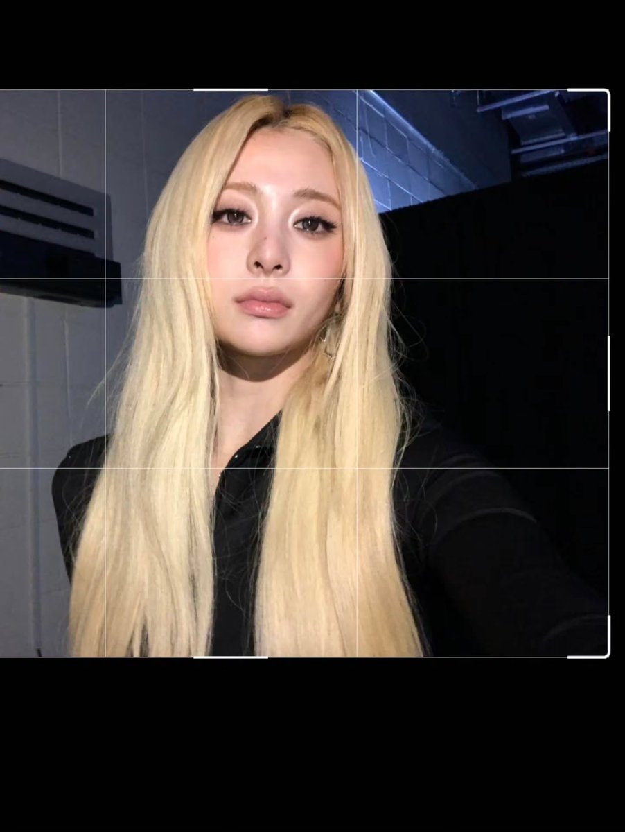 huhyunjinpics's tweet photo. her beauty https://t.co/RzhhfWp98x