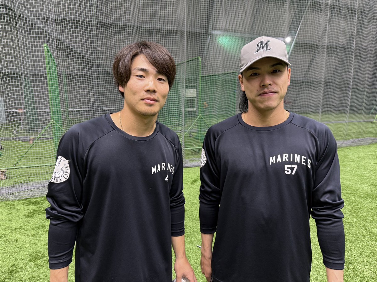 chibalotte_pr's tweet photo. 全体練習前から汗を流していたのは、#友杉篤輝 選手と #小川龍成 選手の二遊間コンビ！
「今日は試合が無いので、練習あるのみ」と気合が入っています！ #chibalotte #広報
#マイナビオールスターゲーム2026 https://t.co/kvlLva0SQ2