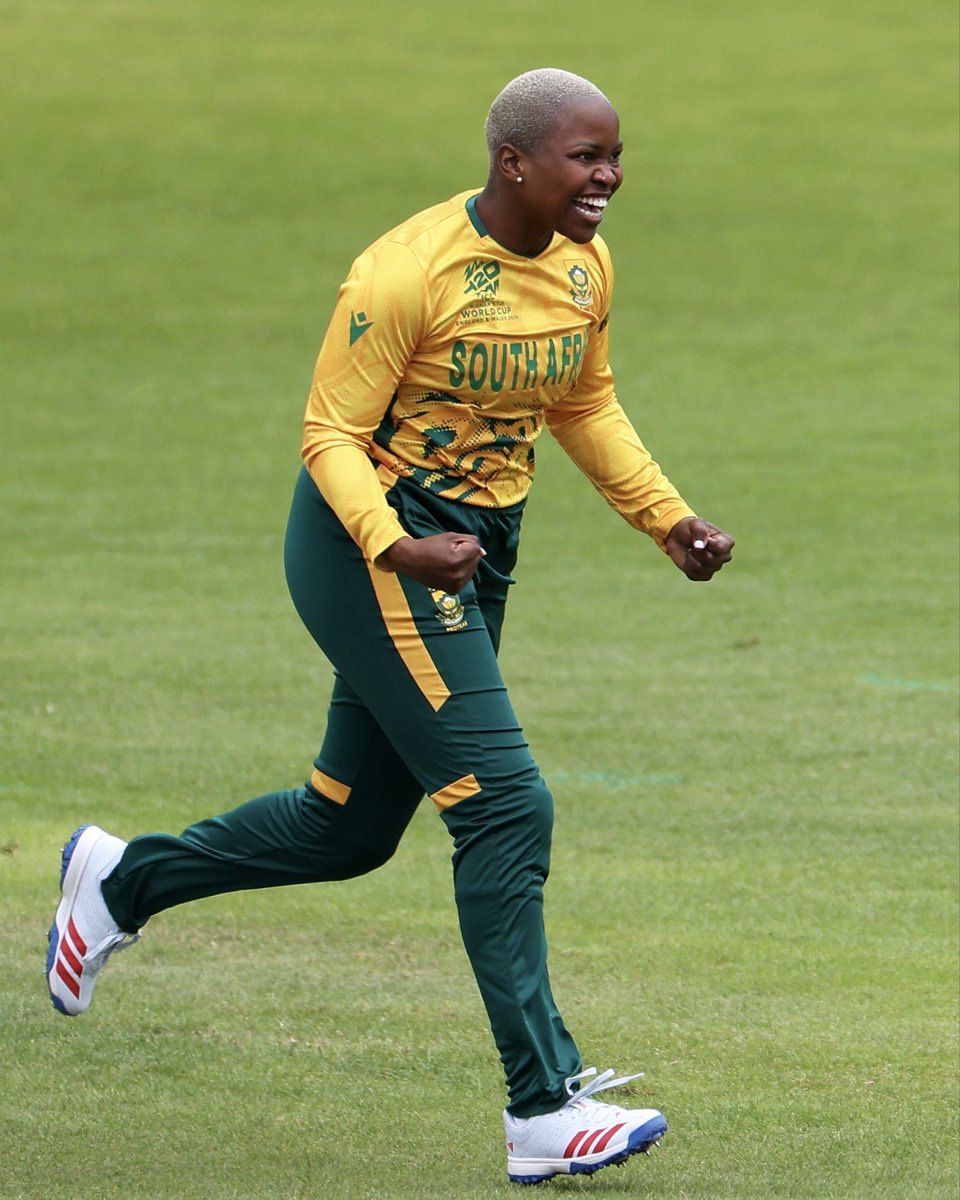 ProteasWomenCSA's tweet photo. Happy Birthday to Nonkululeko “Lefty” Mlaba🎉

May this next chapter bring new adventures, plenty of smiles, and moments worth celebrating. 🏏💚 

#Unbreakable https://t.co/GfDuxuqnwU