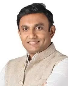 bhagwantkhuba's tweet photo. ಆತ್ಮೀಯರು, ಚಿಕ್ಕಬಳ್ಳಾಪುರದ ಕ್ಷೇತ್ರದ  ಸಂಸದರಾದ ಶ್ರೀ @DrSudhakar_ ಅವರಿಗೆ ಜನ್ಮದಿನದ ಹಾರ್ದಿಕ ಶುಭಾಶಯಗಳು. 

ಸಾರ್ವಜನಿಕ ಸೇವೆಯಲ್ಲಿರುವ ತಮಗೆ ಶ್ರೀ ಗುರುದತ್ತಾತ್ರೇಯ ಸ್ವಾಮಿ ಉತ್ತಮ ಆರೋಗ್ಯ, ದೀರ್ಘಾಯುಷ್ಯವನ್ನು ಕರುಣಿಸಲಿ ಎಂದು ಪ್ರಾರ್ಥಿಸುತ್ತೇನೆ. https://t.co/dykmo8gcpc
