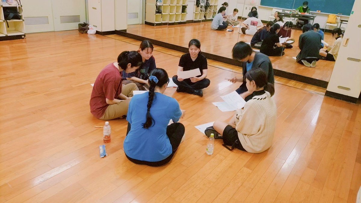 ibuki_ida's tweet photo. #魚雷モグラ26 あと41日
6週間切っている

読み合わせ少しずつ始まった
演者だけでのディスカッションが多いのも新鮮

来週にはいろいろ発表ありそう

それまでは固定ポスト変えないので
こんなこともする人なんだーと
眺めていただければと思います https://t.co/2d4kwkBzUM