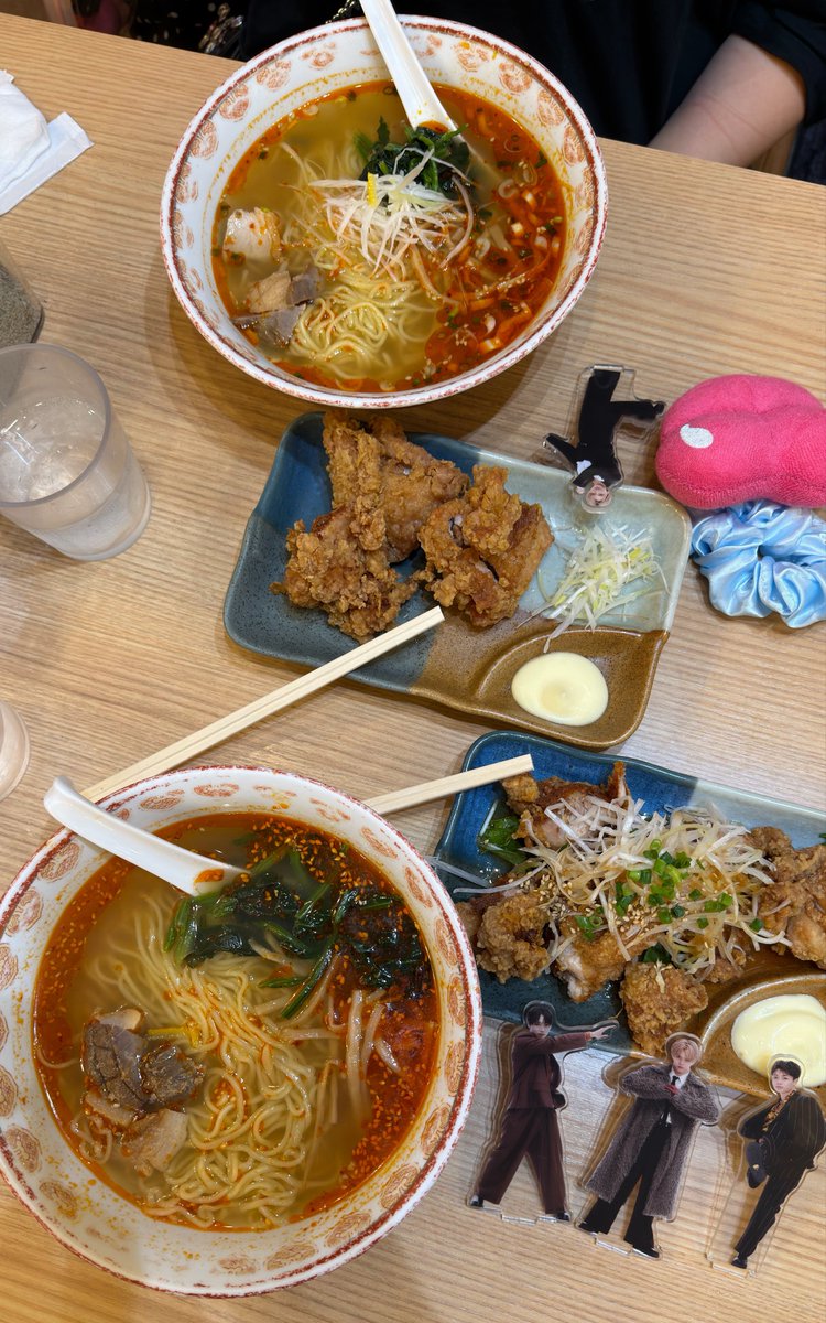 mealame2's tweet photo. 私もなんかあげたいって思ったけどいい写真見つからんから、一旦代々木オーラスの後泣きすぎて頭痛いし大雨の中激重感情で相方と激辛ラーメンぶっ込んだ映えゼロ写真でもいいですか
#MUZEジャック https://t.co/tXPDpCXTjv