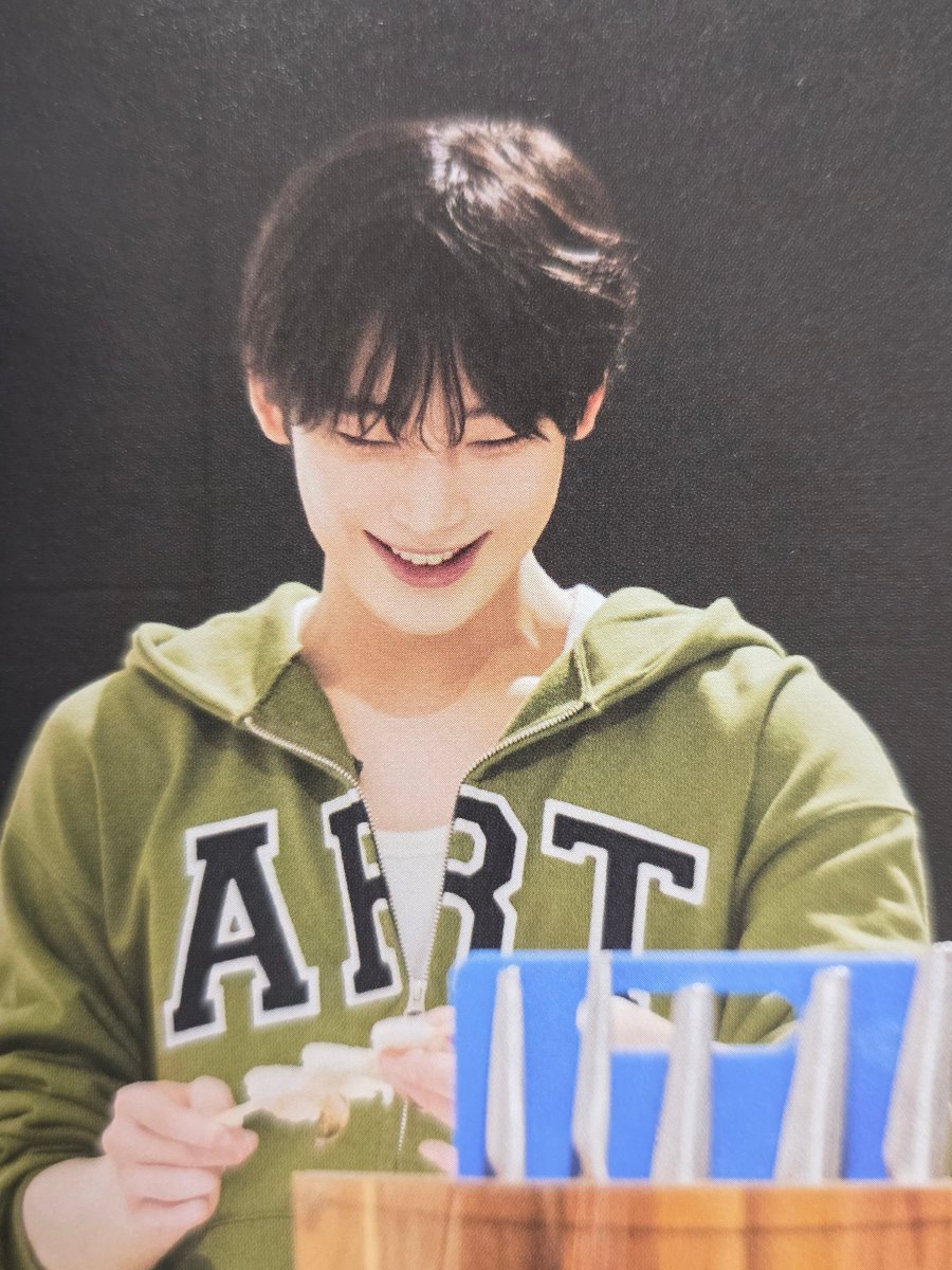 ksn_diary's tweet photo. i'm so weak when sunoo smiles 🥺 like there is something about his smile that can make everything better 🤧 he's way to precious https://t.co/Q5uCyiUa6I
