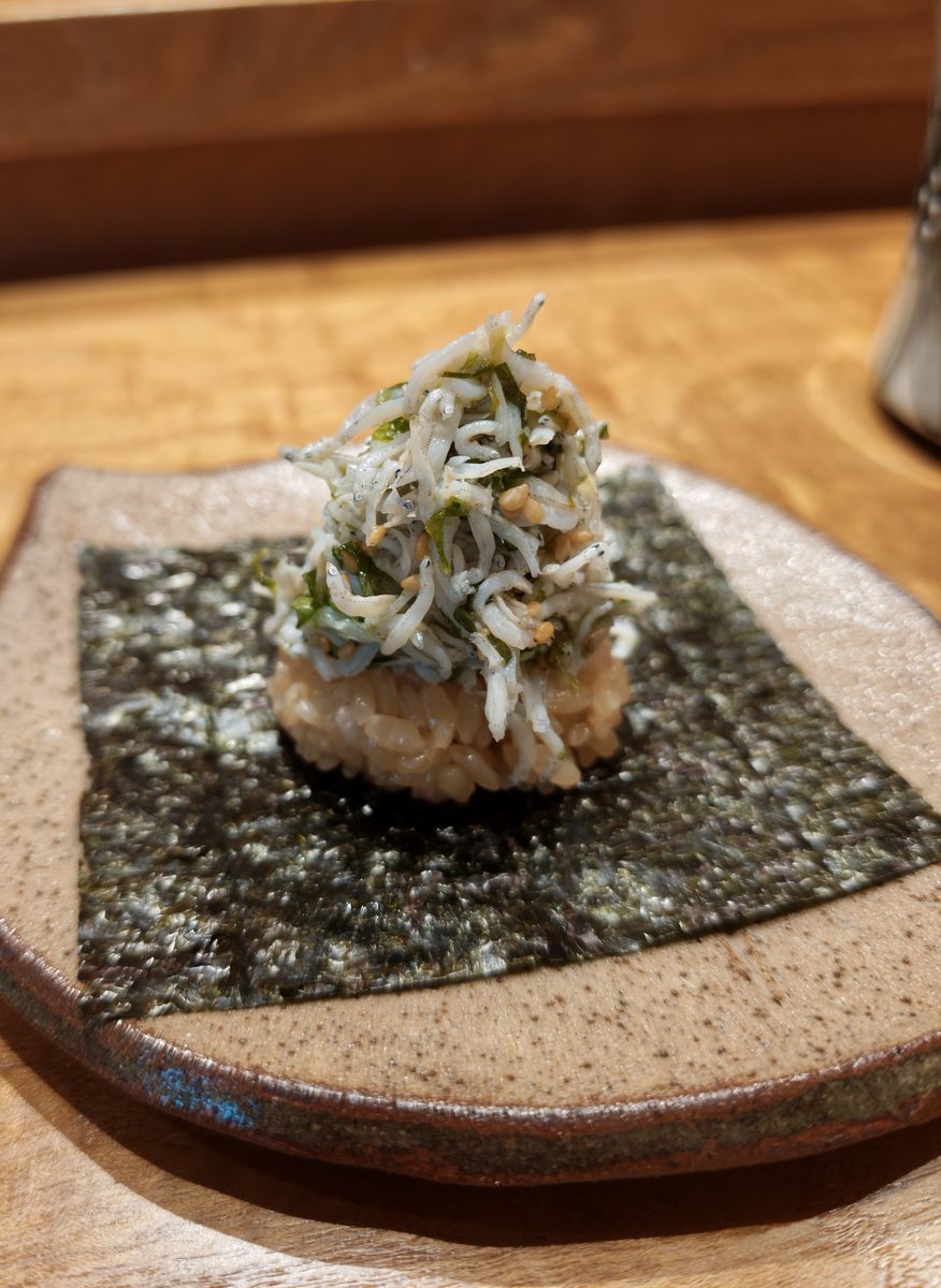 すし様 高輪ゲートウェイすし 場所柄や店内の高級感のわりには高すぎなかった
