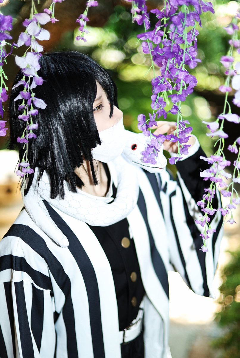 Romi_giorino41's tweet photo. 【cosplay/鬼滅の刃】
蛇柱　伊黒小芭内

撮影📸:光矢さん(@koyacos)
Studio📷️:和室すたじお天野家様(@studioamanoya)

#コスプレ
#cosplay https://t.co/eFMUwdT2Dv