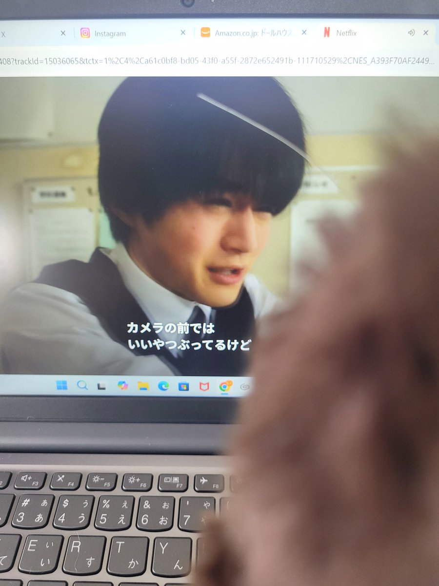 PERORINEKO_CEO's tweet photo. (もふざわ社長)
喧嘩独学面白いですねえー！

(シロタくん)
社長、撮影なのでNetflixはそろそろおしまいです。 https://t.co/FIwgGufqtV