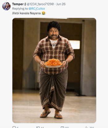 DotNewsIn's tweet photo. "పెద్ద" సినిమాలు తీసి పెంచిన  టికెట్ తో అమ్మితే తప్ప బతక లేని పరిస్తుతులలో నిత్యం జీలేబీలు ,మిరపకాయ బజ్జీలు అని తిట్టుకునే "కమ్మ ,కాపు హీరోలు" వాళ్ళ కుల ఫాన్స్ వాళ్ళ ముగింపు అర్థం చేసుకొని తెలంగాణ పాట మీద ,ఆట మీద దాడి చేస్తుర్రు.సినిమా తో  రాజకీయం తెలిసన ఆంధ్రనుండి తెలంగాణ తనను https://t.co/sWUG4lYw0f