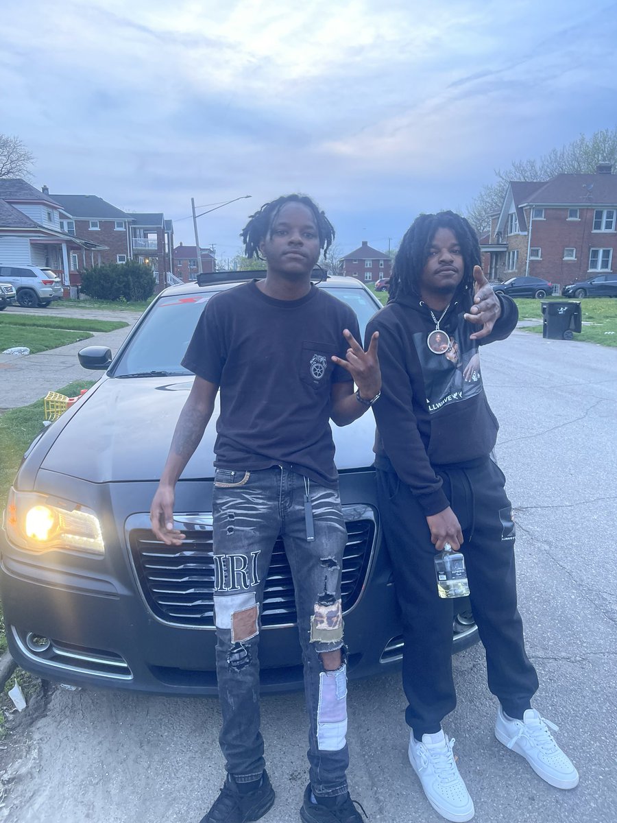 Lovekill313's tweet photo. Fw me if u fw me if not gtfo https://t.co/CdTLxb0dCZ