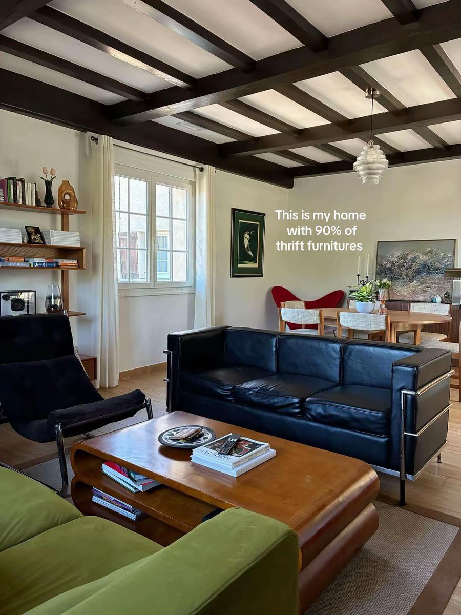 homeyzash's tweet photo. This is my home with 90% of thrift furnitures https://t.co/iBaNA0oMVp