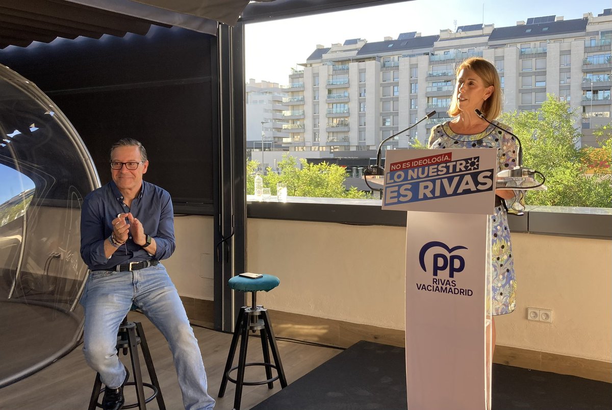 PPopular_Rivas's tweet photo. 👉🏼Ayer celebramos el acto de cierre de curso político del Partido Popular de Rivas Vaciamadrid junto a @SerranoAlfonso.

🚀Tenemos un gran reto por delante, conseguir el cambio tan ansiado por los ripenses y para ello contamos con el mejor proyecto y un equipo unido, fuerte y preparado.

GRACIAS 💙