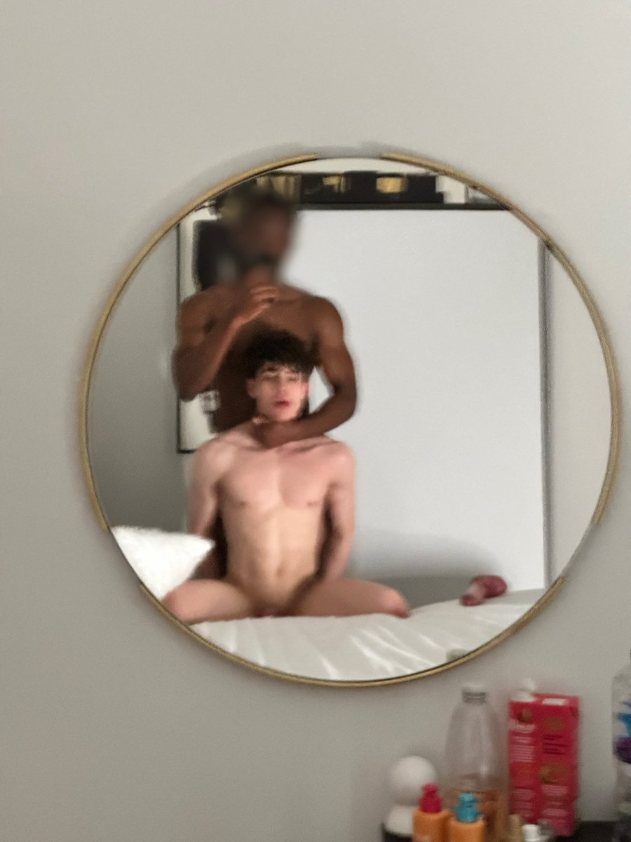 blackdaddykane's tweet photo. I like to make all beta bois serve me https://t.co/gbzBlobIdM