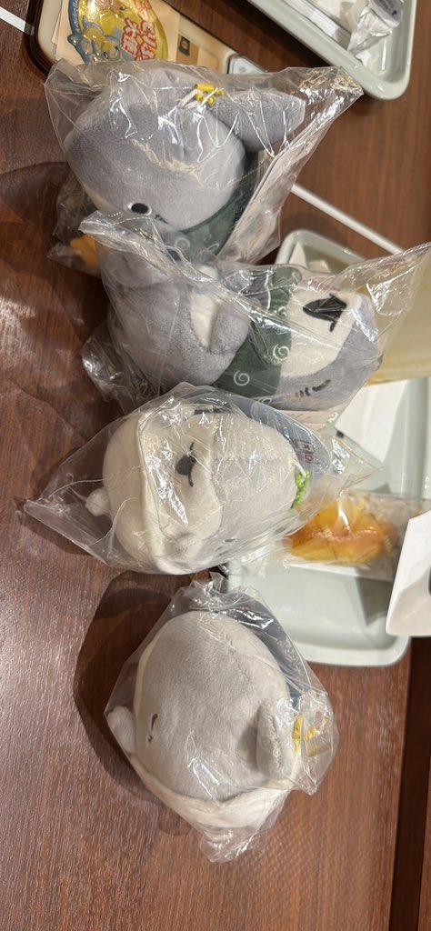 shirama10's tweet photo. 4匹ともゲット!
 #子ザメちゃん https://t.co/PGIQCPgKlf