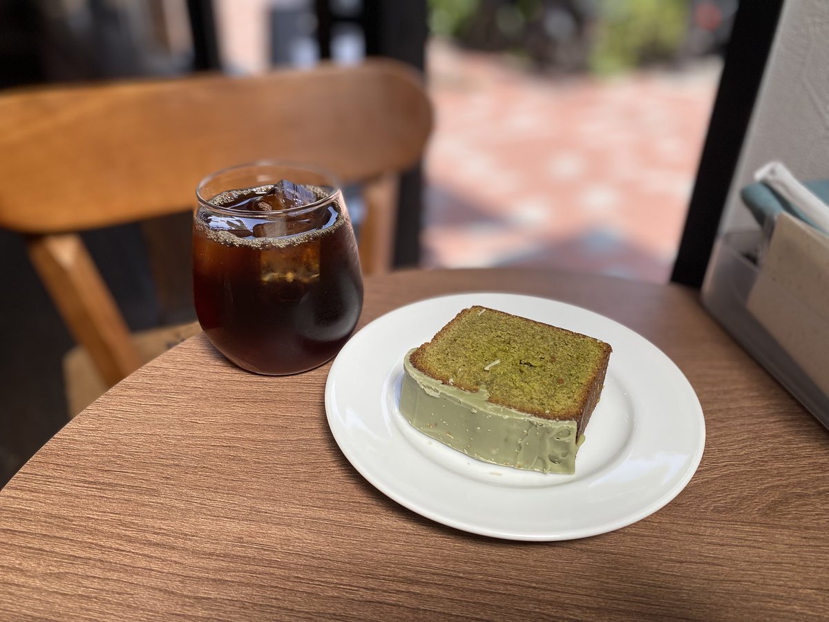 koaran629's tweet photo. 千川にある「Sakiya cafe」で抹茶のパウンドケーキとアイスコーヒー。美味しい😋 https://t.co/iqHhdni1NB