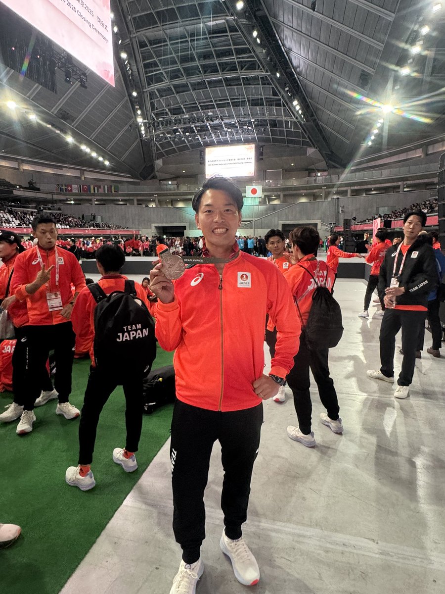 21Forward's tweet photo. 【芦屋市スポーツ特別賞を受賞】

東京2025デフリンピック男子日本代表🇯🇵としての活動を評価いただき、芦屋市スポーツ特別賞を受賞しました。

指導者として表彰いただけたことを大変光栄に思います。

この受賞を励みに、スポーツ・障害者スポーツ・教育を通じて共生社会の実現に貢献していきます。 https://t.co/LjfwFIoN8E