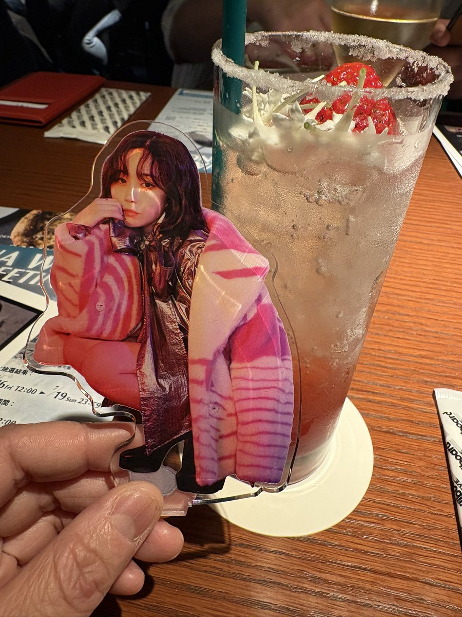 micchi__89's tweet photo. 久しぶりの鷲尾ちゃんのBillboard
しっかり目に焼き付けよう✨ https://t.co/VbNflkVJvc